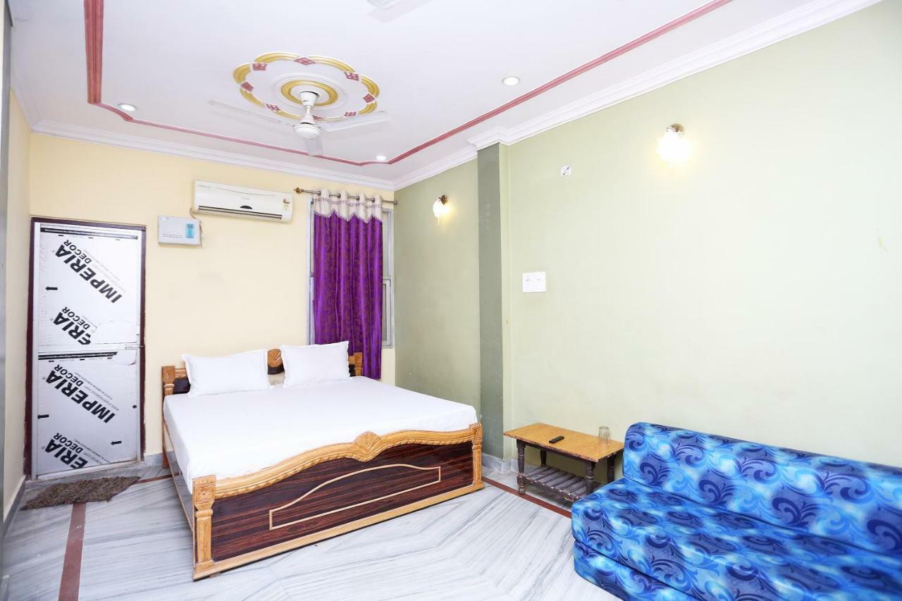 Spot On 45585 Hotel Aakash Ganga Varanasi Exterior photo