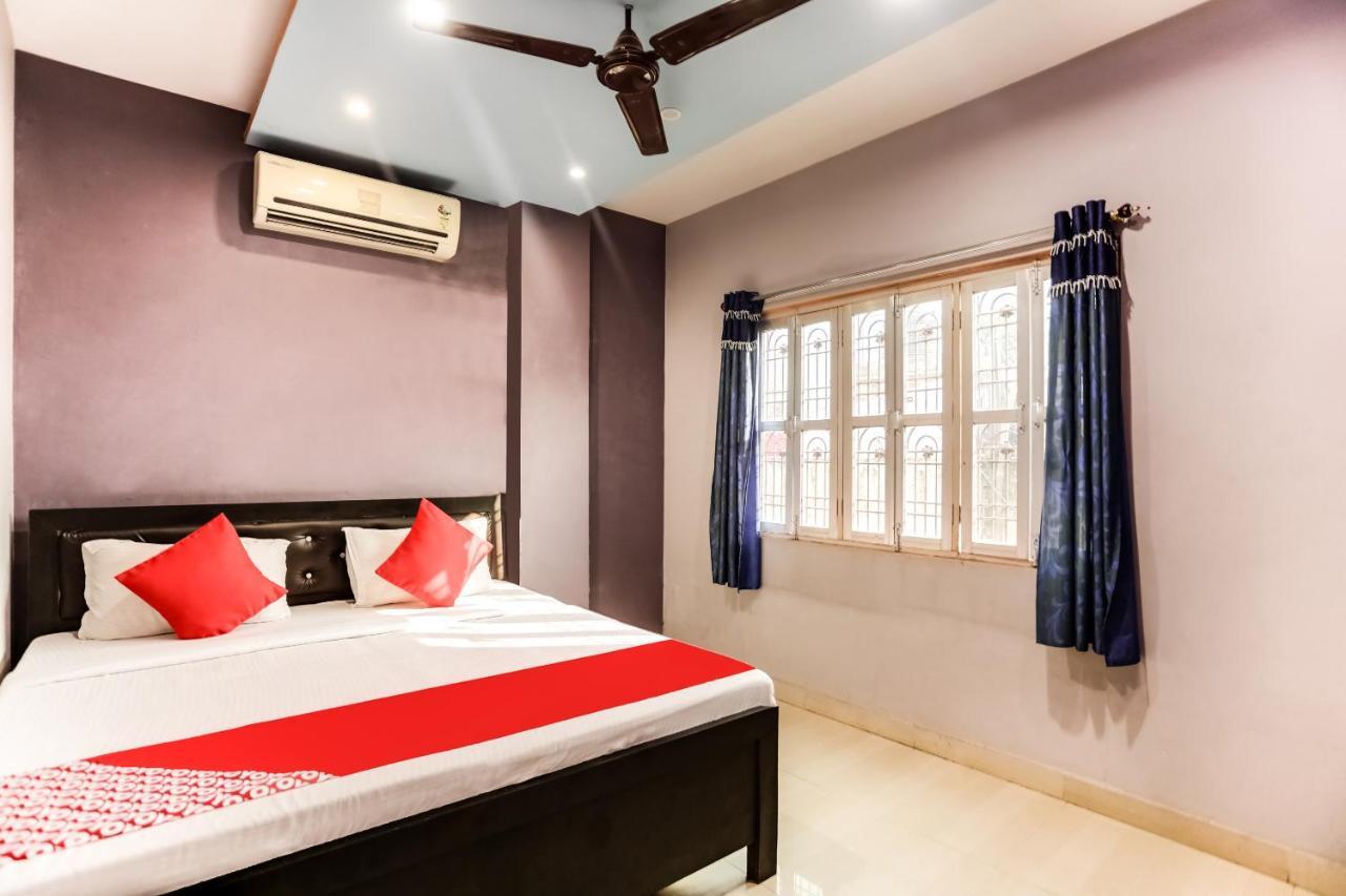 Spot On 45585 Hotel Aakash Ganga Varanasi Exterior photo