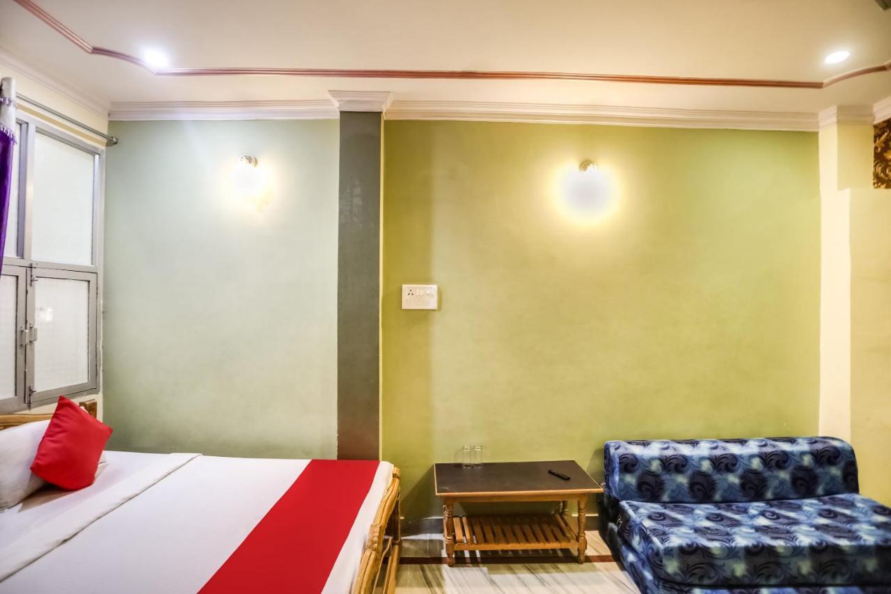 Spot On 45585 Hotel Aakash Ganga Varanasi Exterior photo