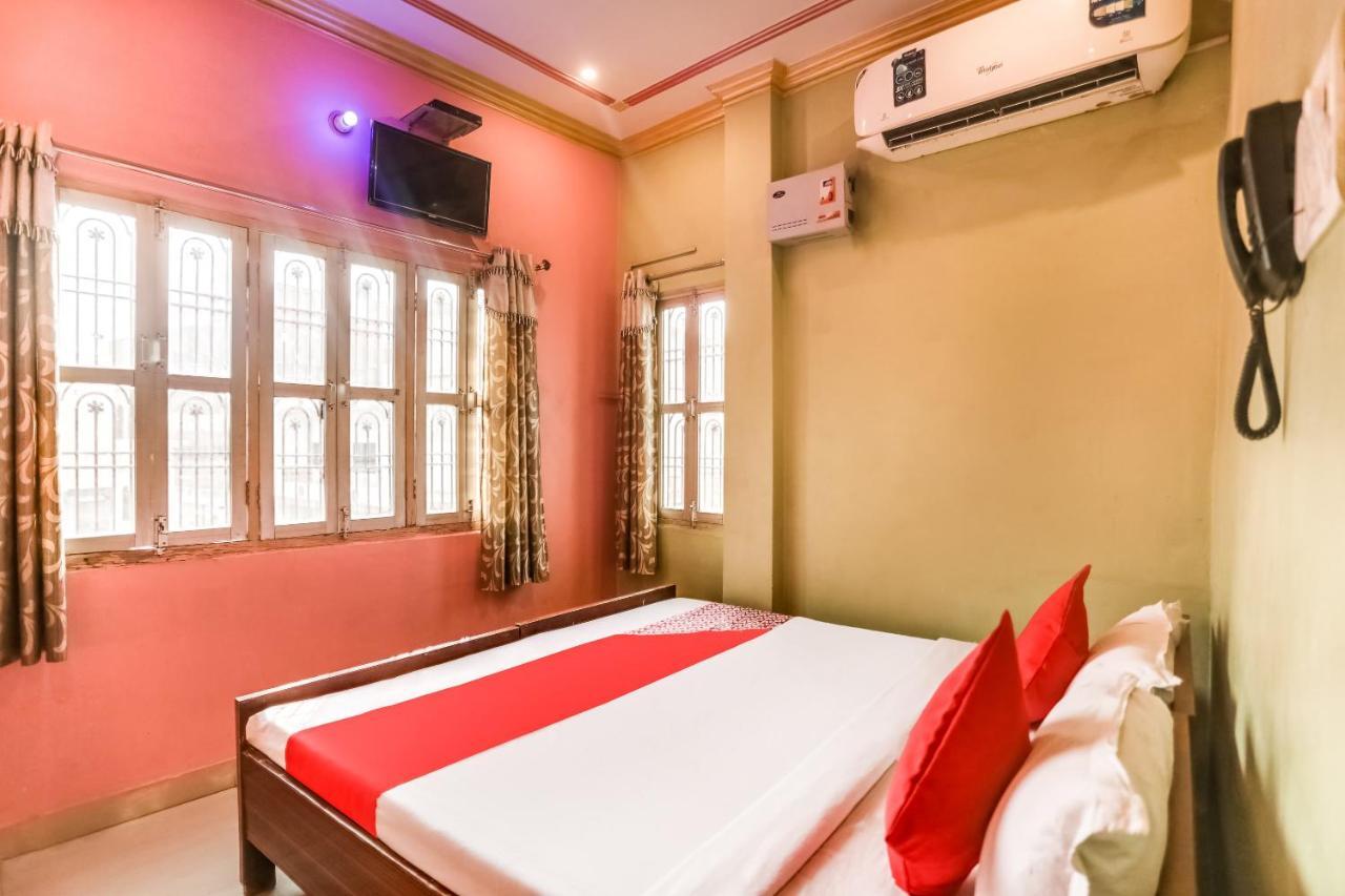 Spot On 45585 Hotel Aakash Ganga Varanasi Exterior photo